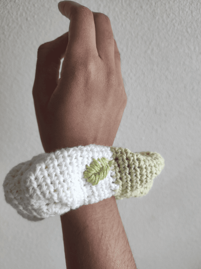Pomme Scrunchie